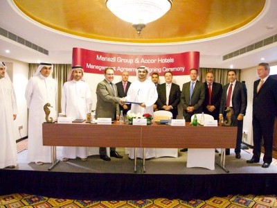 Signing Ceremony Manazil Group & AccorHotels Photo 1